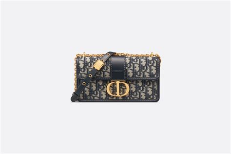 dior 30 montaigne pochette|dior montaigne 30 pouch.